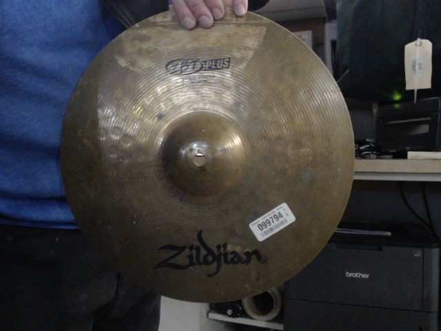 Medium hihat 14 ***top only****