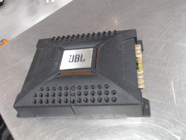 Ampli auto(2 channel/300watt)