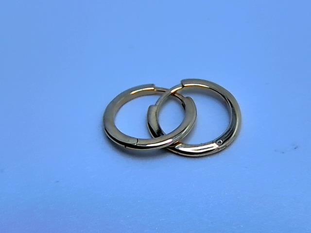 BOUCLES D OREILLES EN OR 10KT