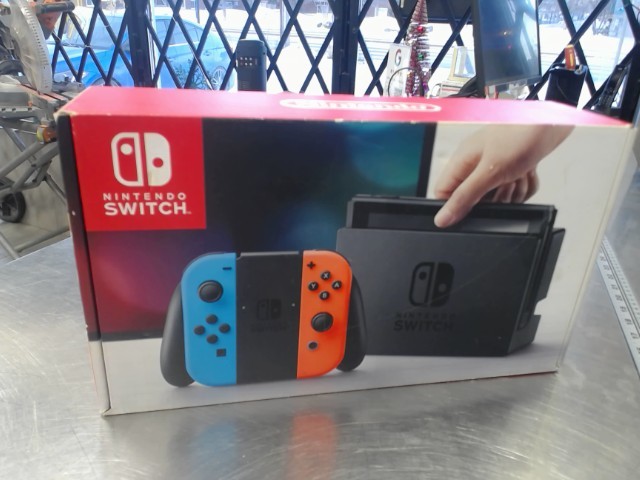 Nintendo switch 1th + acc + boite