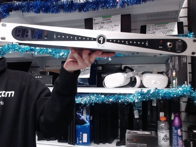 Rackmount guitar rack tuner