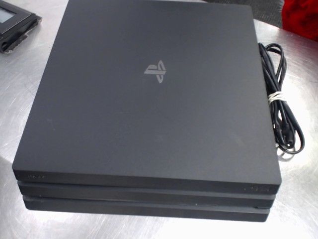 Ps4 pro +fil pas de man