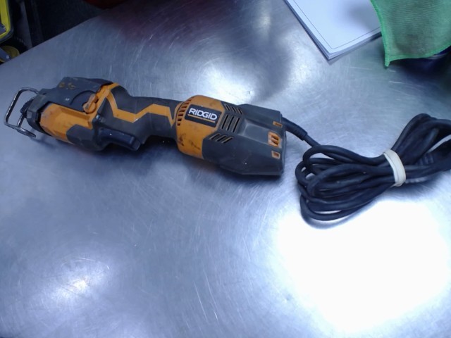 Sawzall ridgid compact dans sac