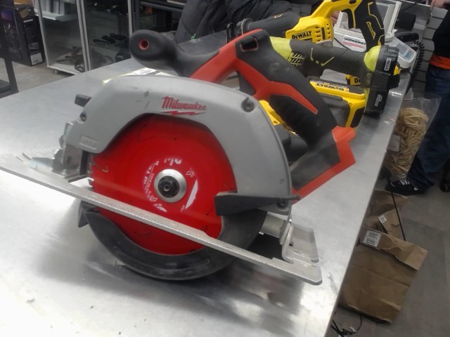 Scie circulaire milwaukee
