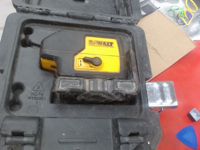 Lazer dewalt dw083 with case