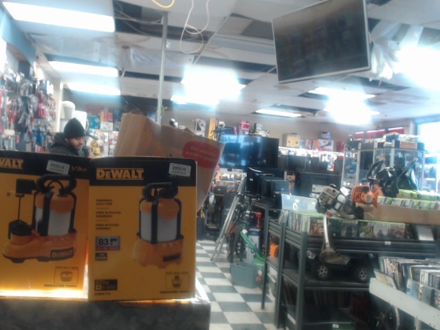 Pompe submersible dans boite