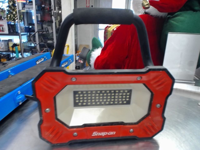 Worklight 2700 lumens