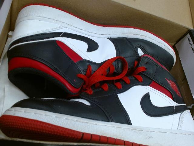 Gym red jordan 1 mid used 6y