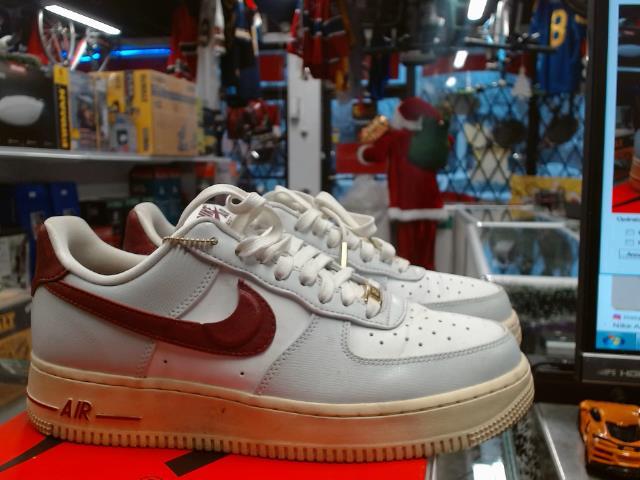 Air force 1 low '07 se photon dust team
