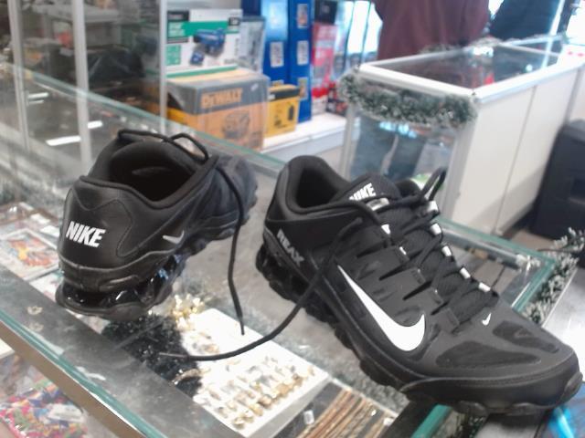 Pair de soulier reax nobox size 11