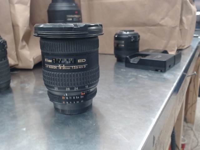 Af nikkor 18-35mm 1:3.5-4.5 d ed