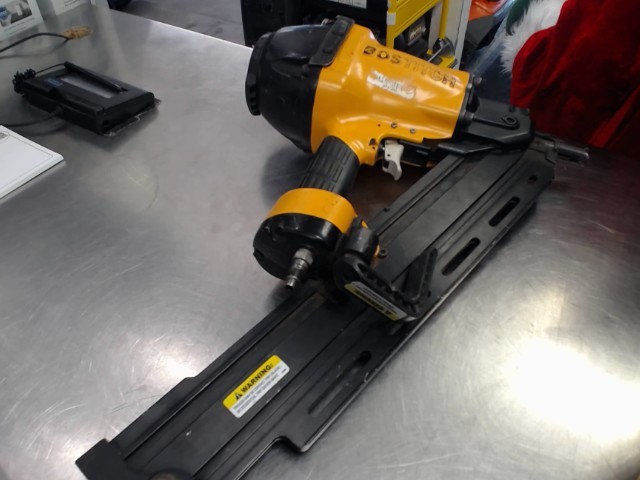 Framing nailer bostitch