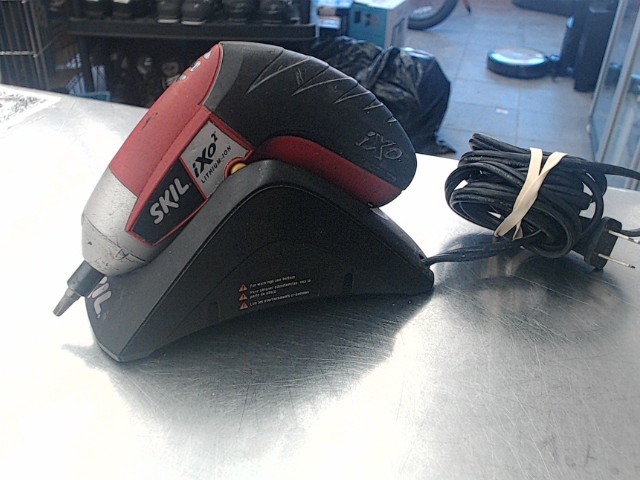 Drill miniature a batterie avec chargeur