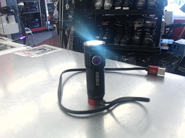 Lampe de poche 1000lumens