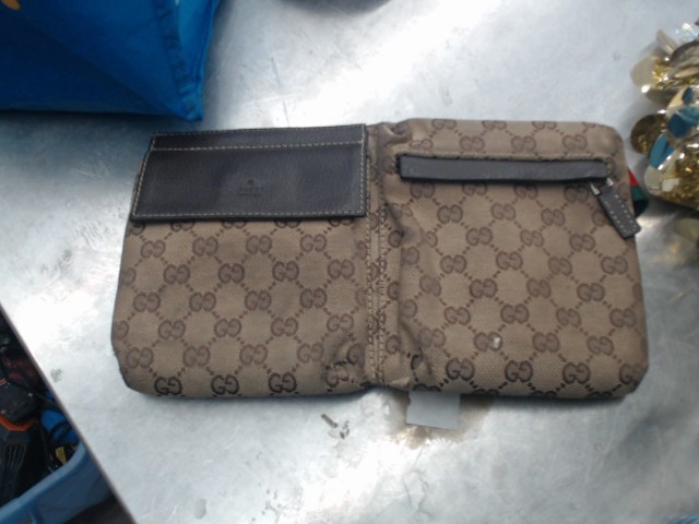 Gucci canvas bag gg