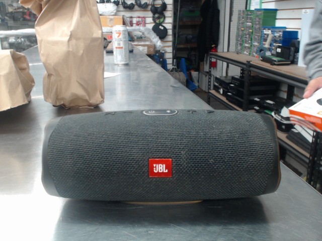 Jbl speaker charge 4