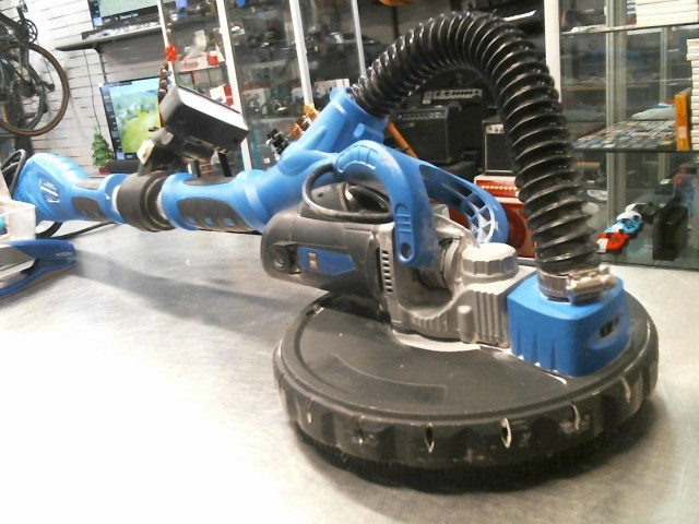 Ponceuse pour cloison seche