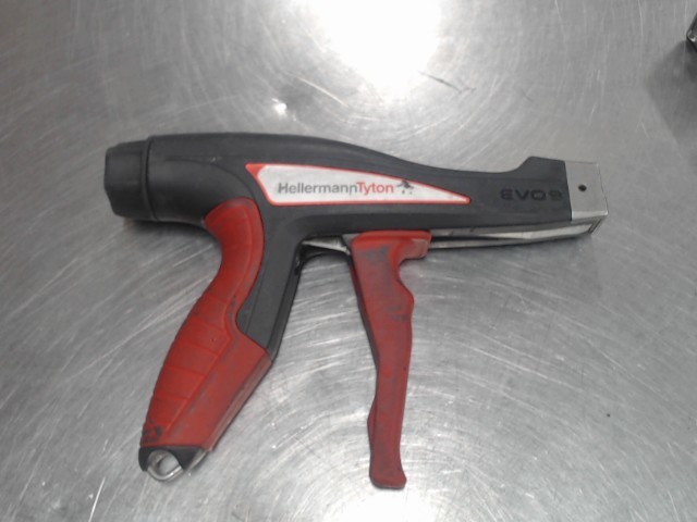 Gun strappeuse manuel