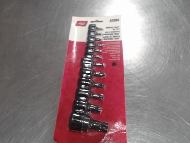 Jeu dembout 12 morceaux neuf