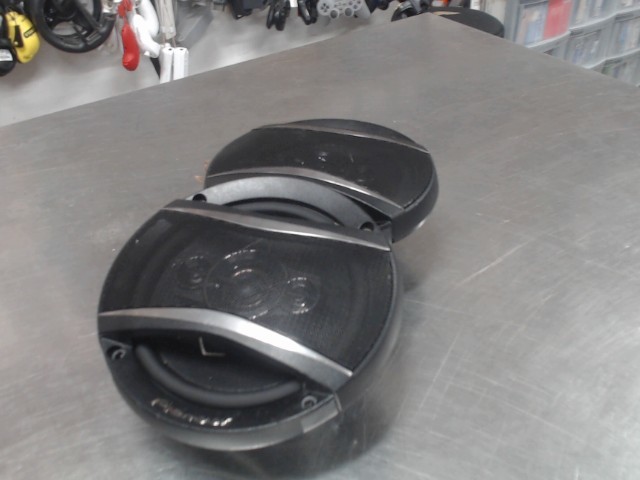 Paire speaker auto(6''1/2)