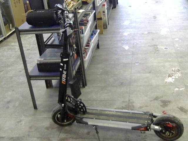 Scooter electrique 80km/h