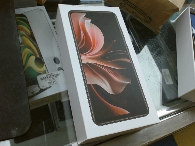 Faux telephone neuf en boite