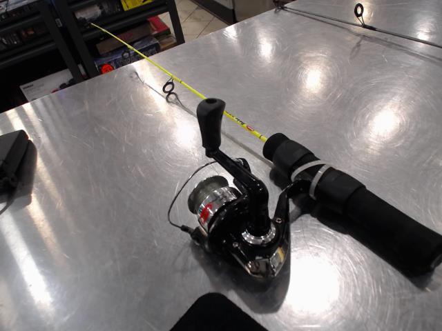 Canne a peches sur la glace