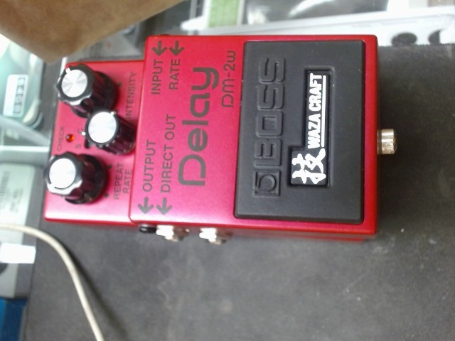 Boss delay waza craft pedale guitar