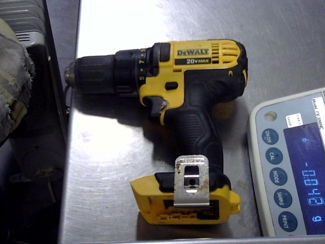 Drill dewalt type 3