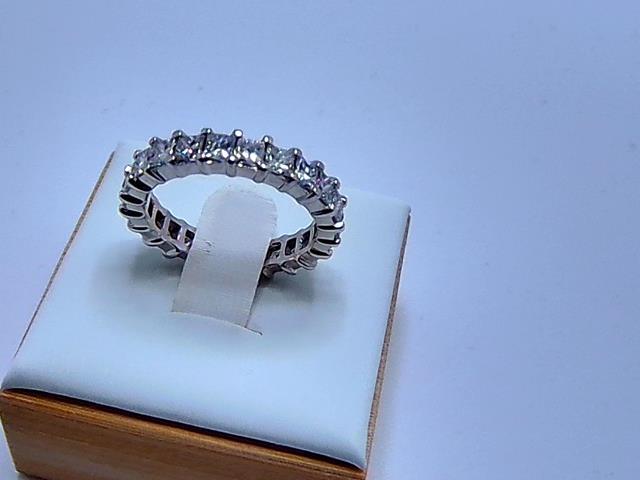 BAGUE EN OR 10KT   DIAMANTS