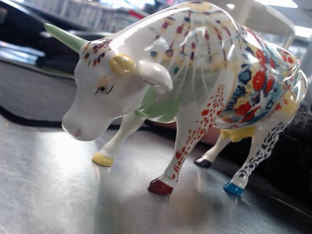 Porcelaine bull