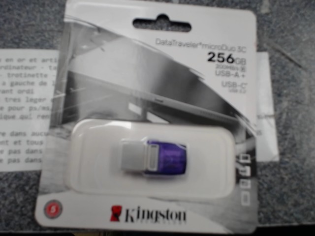 Cle usb/usb-c neuf