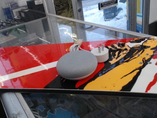 Google home nest mini chalk white