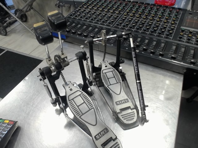 Pedale double mapex p400dw