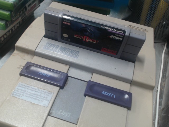 Console snes avec mortal combat 2