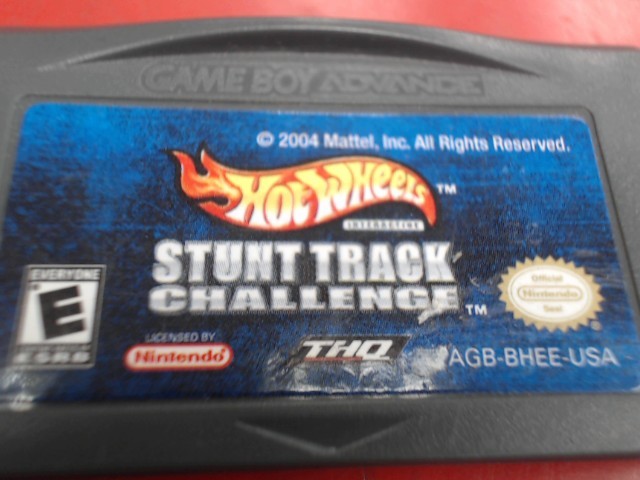 Hot wheels stunt track challenge