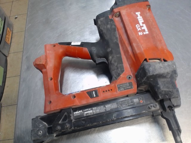 Cloueuse hilti + batt 2.6ah no char