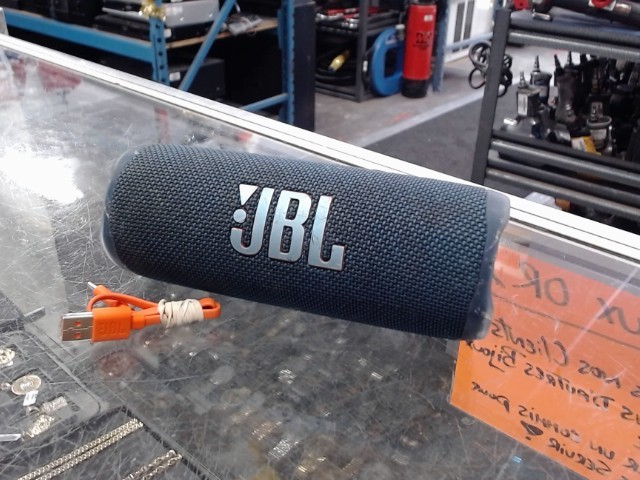 Speaker bluetooth avec fil