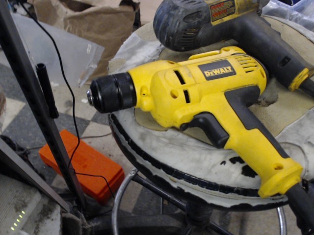 3/8 vsr drill bon etat a fil