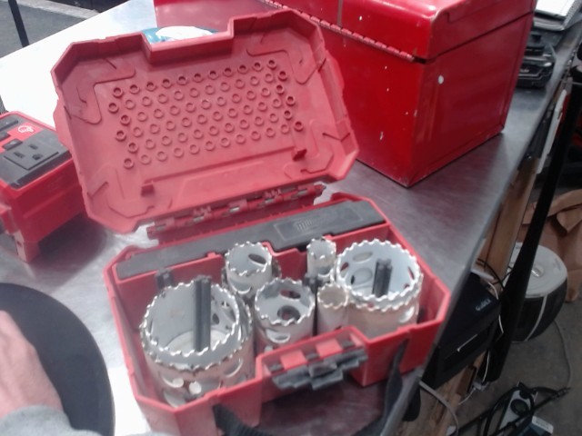 Kit bi-metal hole saw dozer