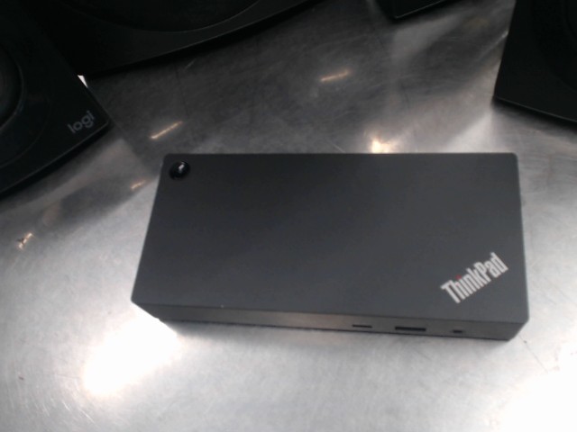 Lenovo thinkpad universal usb-c dock