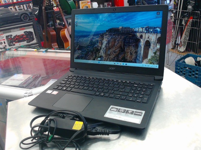 Portable amd ryzen 5 2e 1to 8ram 54%