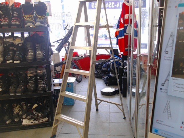 Escabot / echelle no name