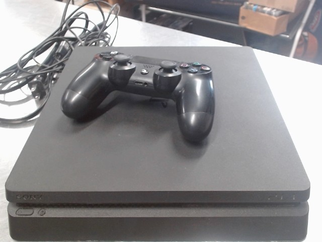 Ps4 slim 1tb bonne condition