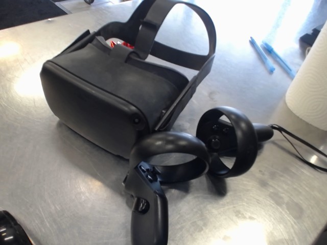 Oculus quest 1 + manettes