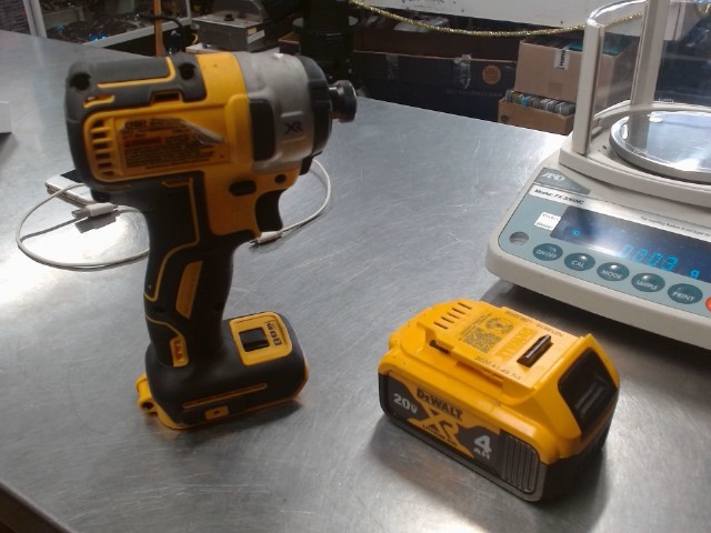 Dewalt inpact 1/4 hex + 20v 4ah bat204
