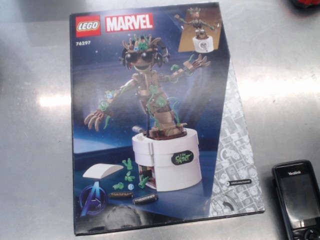 Lego marvel dancing groot