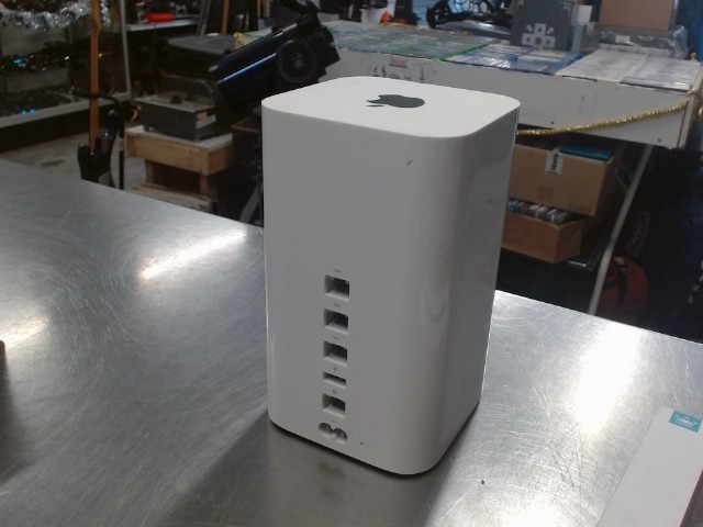 Apple airport extreme base station