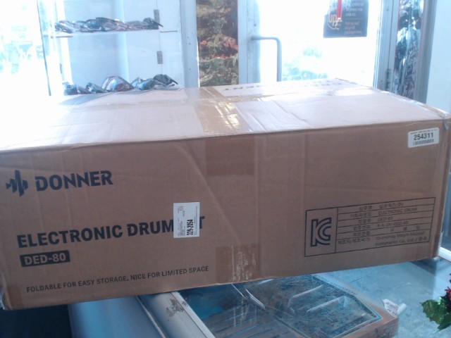 Drum kit dans boite new electriquew