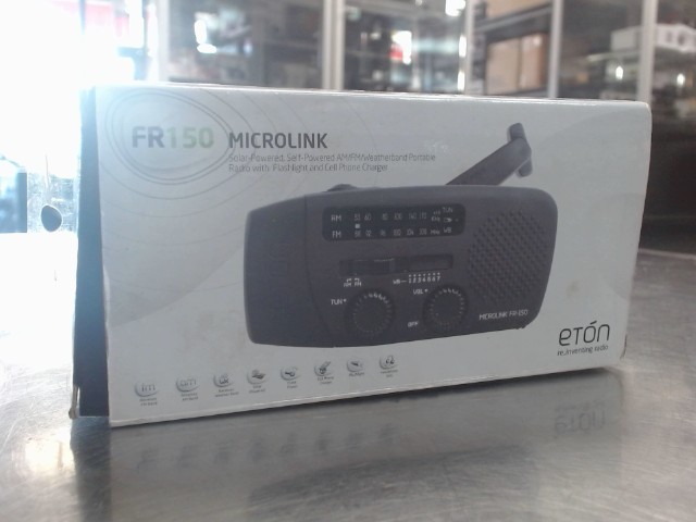 Radio portative avec manivele